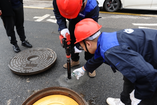 智能井盖实时监测系统应用-新光智能